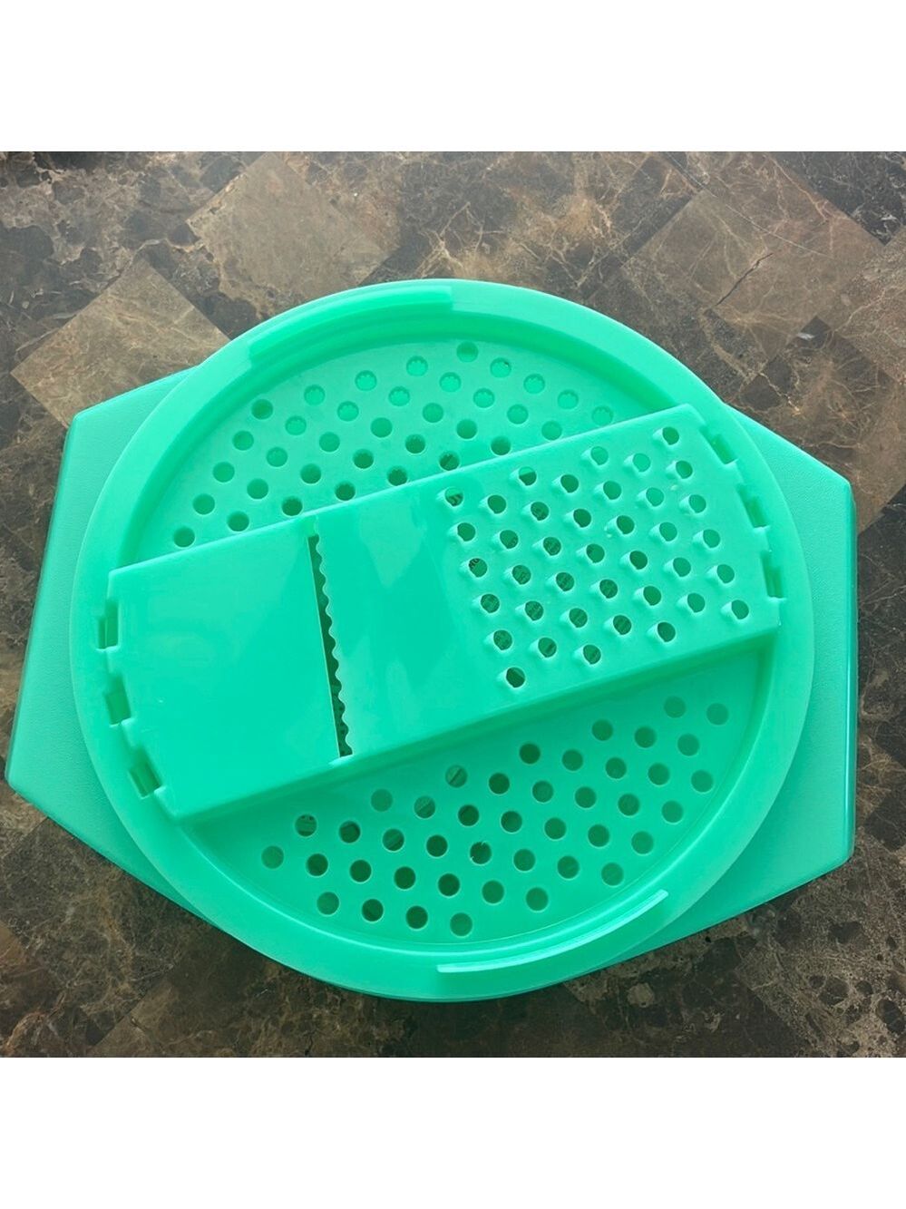 Tupperware Grater Bowl❤️‍🔥❤️‍🔥